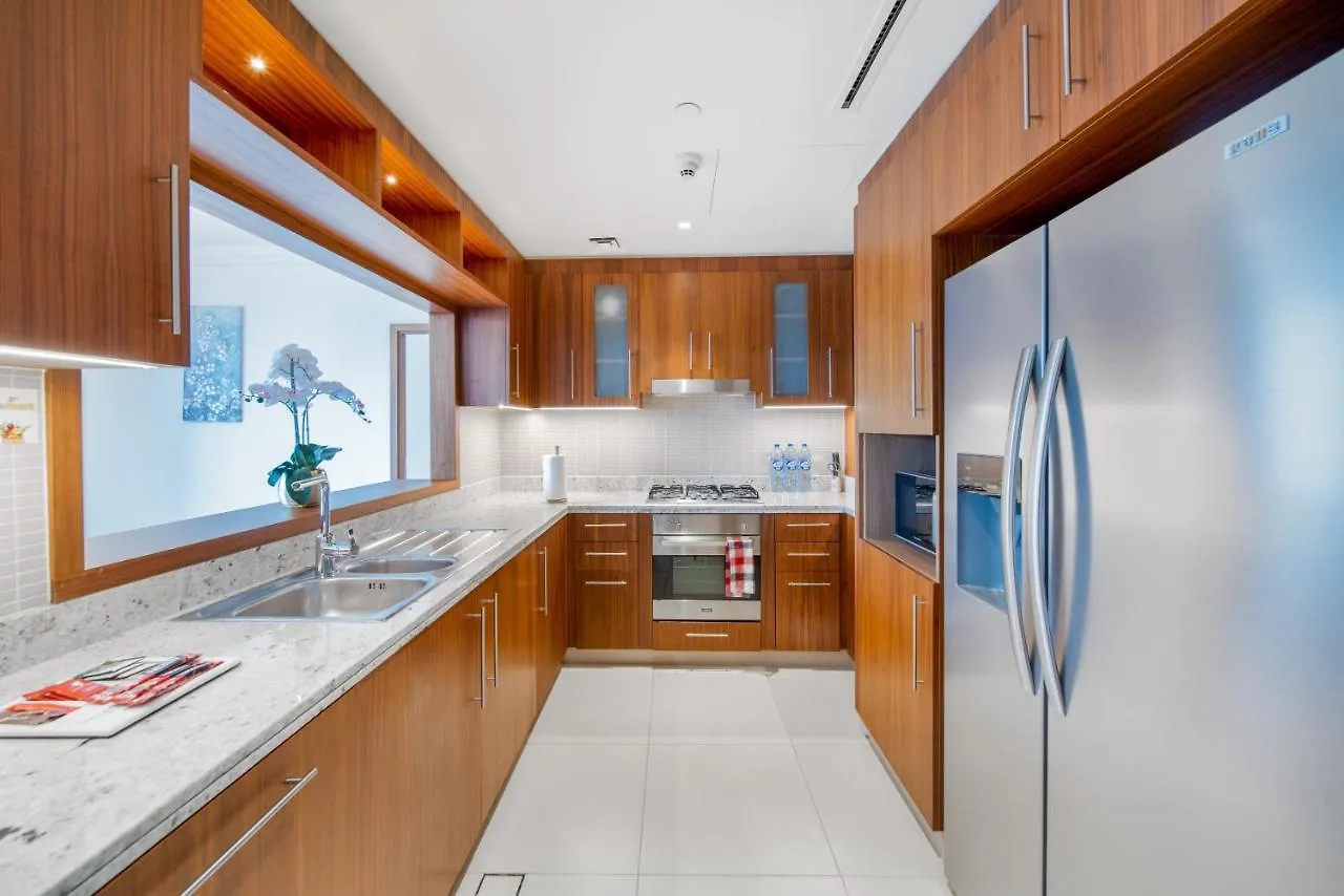 Apartment Holidays R Us Royal View Dubai